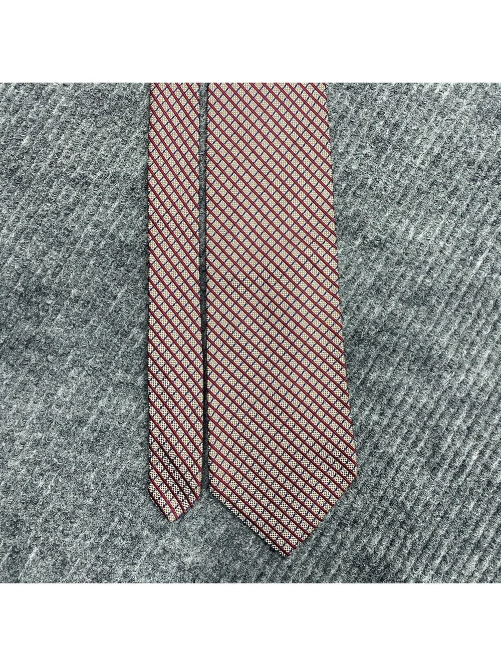 Brooks Brothers Basics Necktie Red Blue Striped Plaid Pure Silk Tie Made In USA